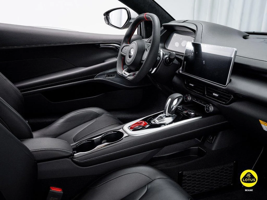 2026 Lotus Emira Turbo SE, 25/30