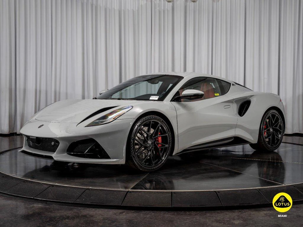 2027 Lotus Emira Turbo SE, 3/30