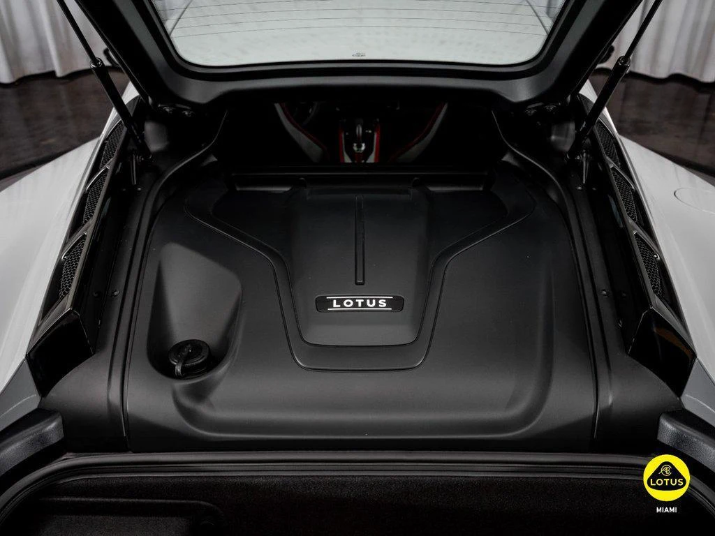 2027 Lotus Emira Turbo SE, 9/30