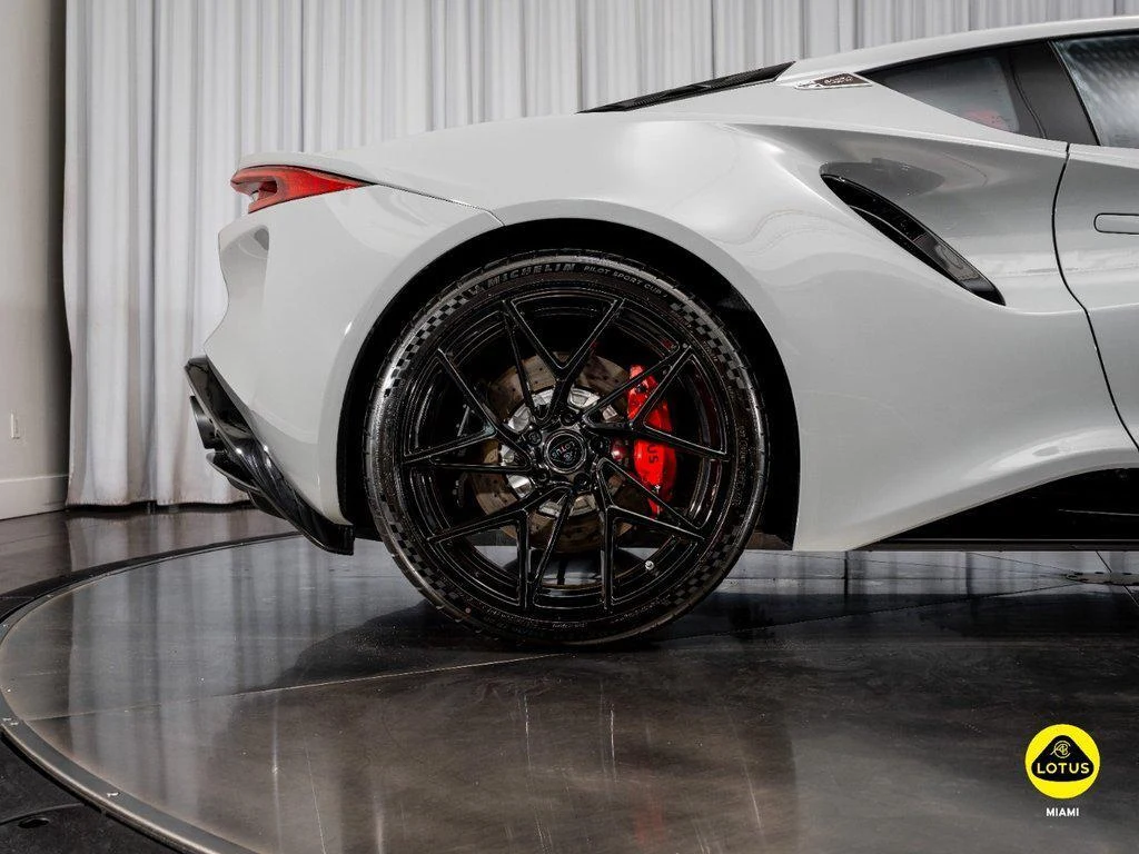 2027 Lotus Emira Turbo SE, 11/30