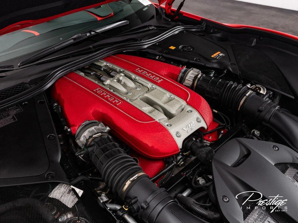 2020 Ferrari 812 Superfast, 4/30