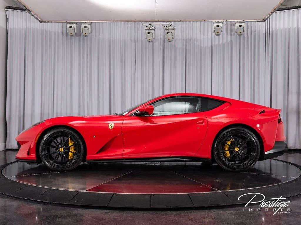 2020 Ferrari 812 Superfast, 6/30
