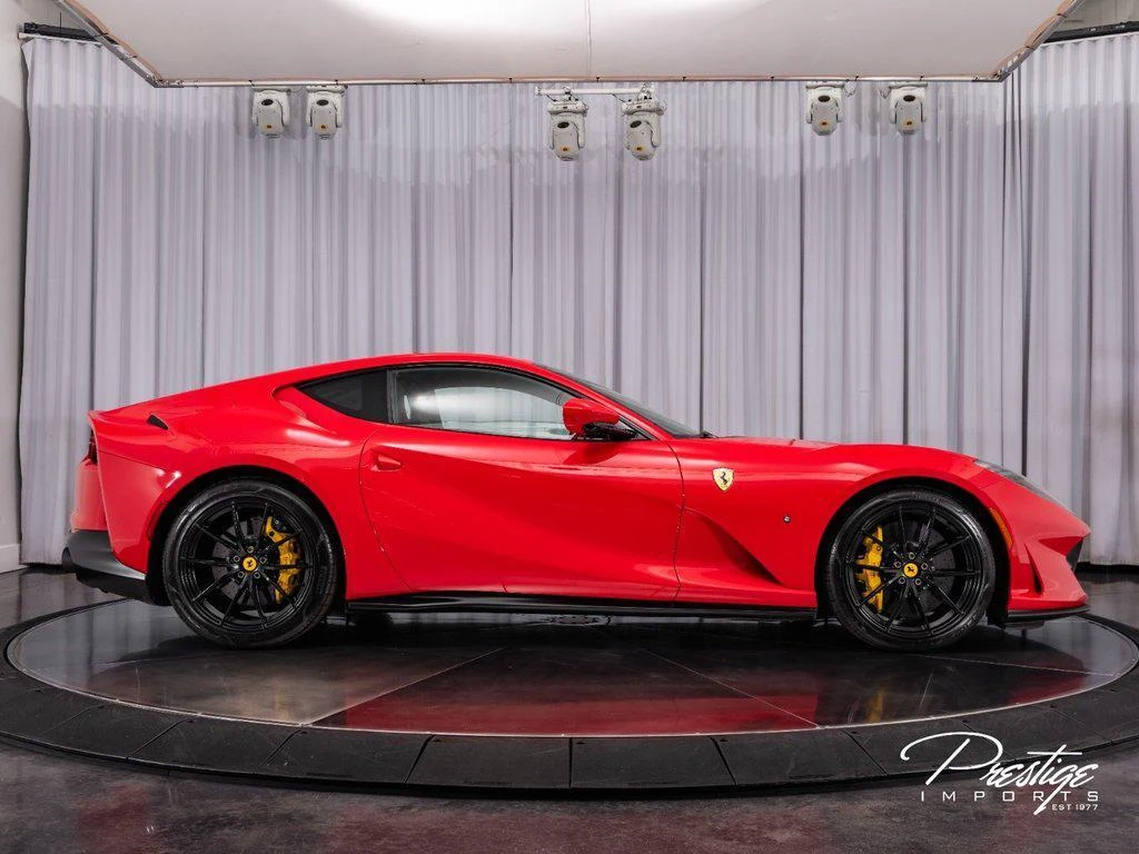 2020 Ferrari 812 Superfast, 12/30