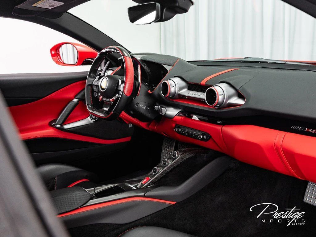 2020 Ferrari 812 Superfast, 25/30