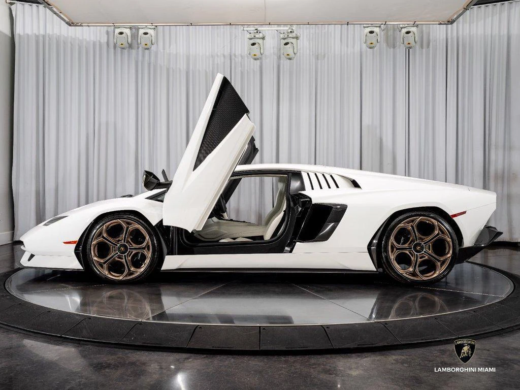 2022 Lamborghini Countach LPI 800-4, 11/29
