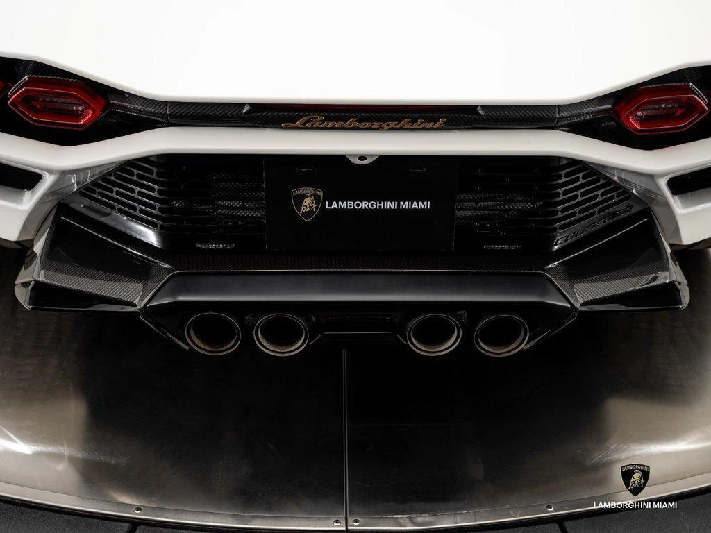 2022 Lamborghini Countach LPI 800-4, 15/29