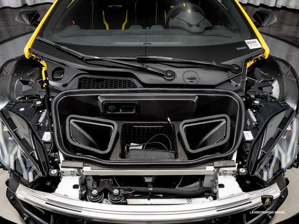 2023 Lamborghini Huracán STO, 3/29