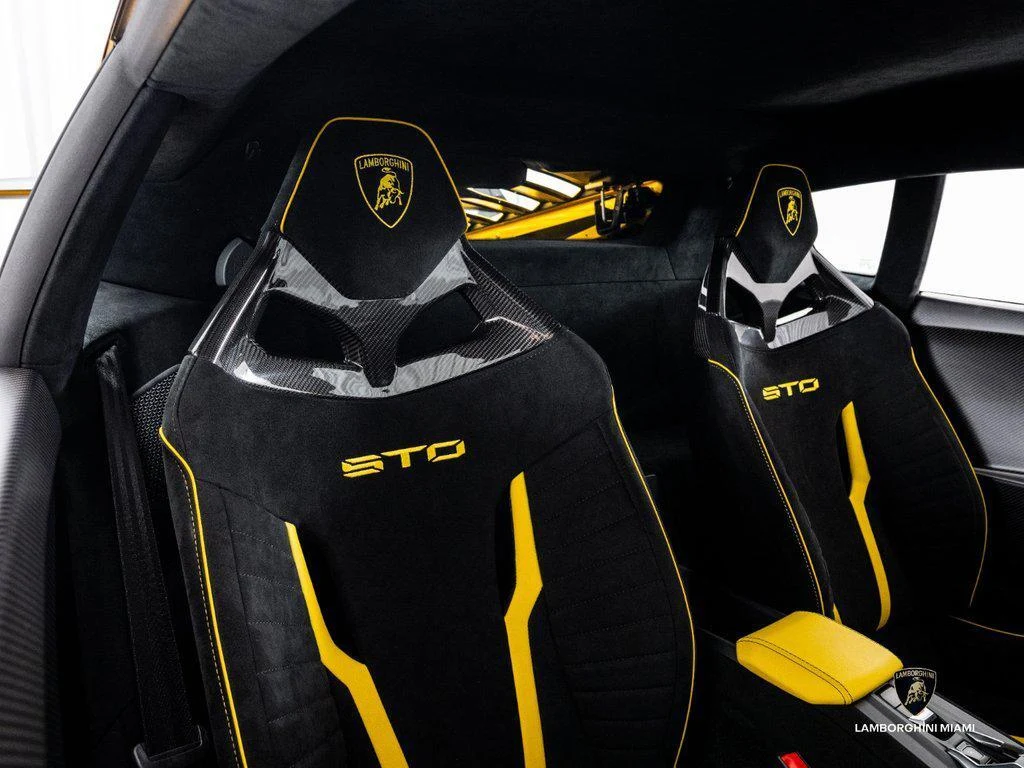 2023 Lamborghini Huracán STO, 24/29