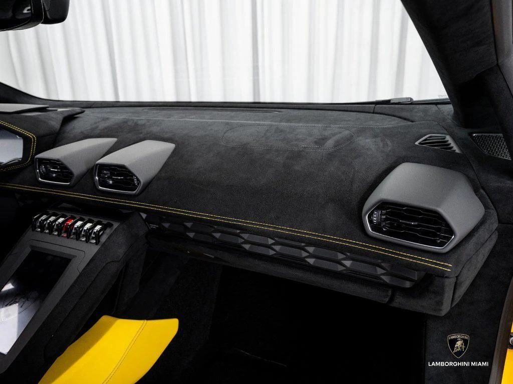 2023 Lamborghini Huracán STO, 27/29