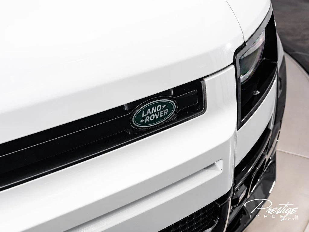 2025 Land Rover Defender 110 P500 X-Dynamic SE, 3/29