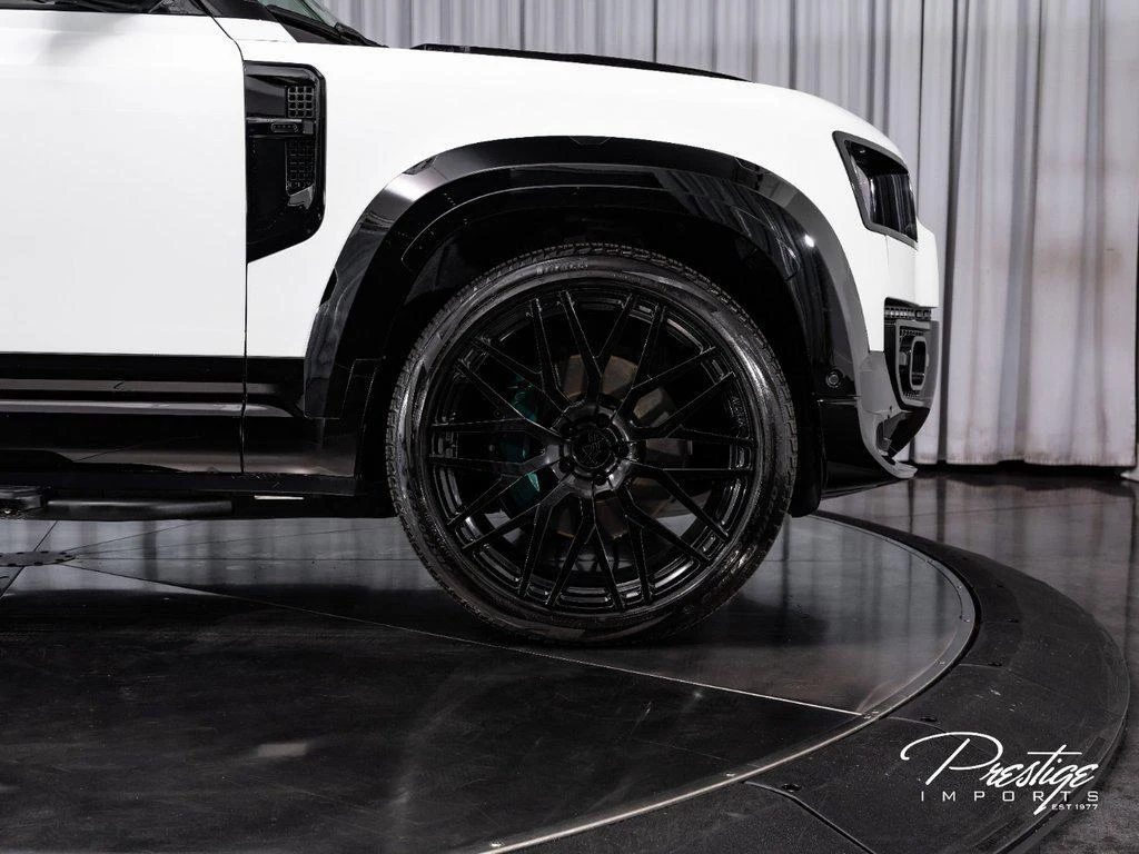 2025 Land Rover Defender 110 P500 X-Dynamic SE, 9/29