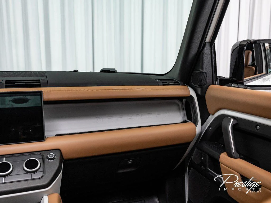 2025 Land Rover Defender 110 P500 X-Dynamic SE, 18/29