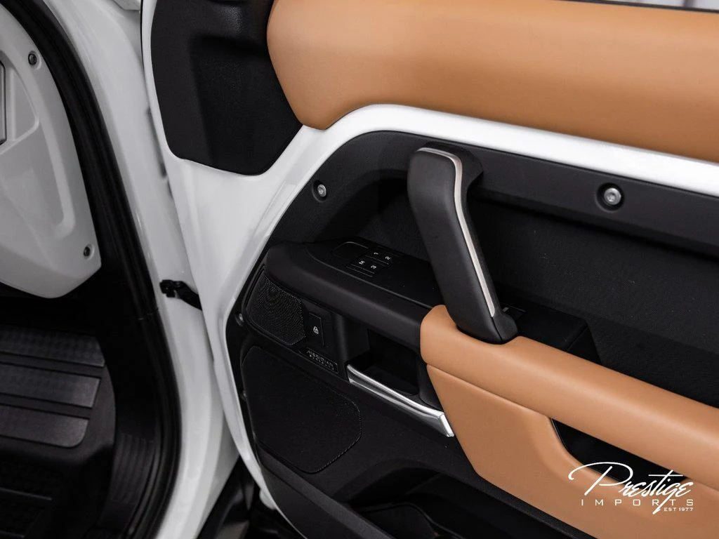 2025 Land Rover Defender 110 P500 X-Dynamic SE, 19/29