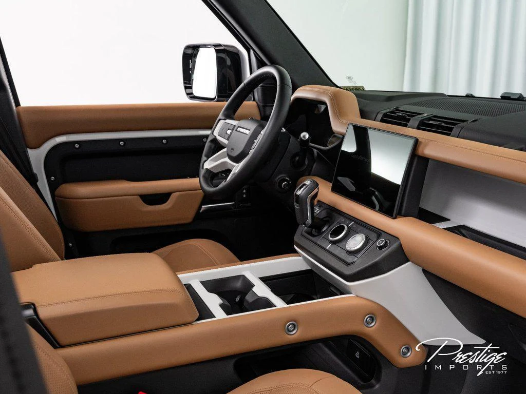 2025 Land Rover Defender 110 P500 X-Dynamic SE, 22/29