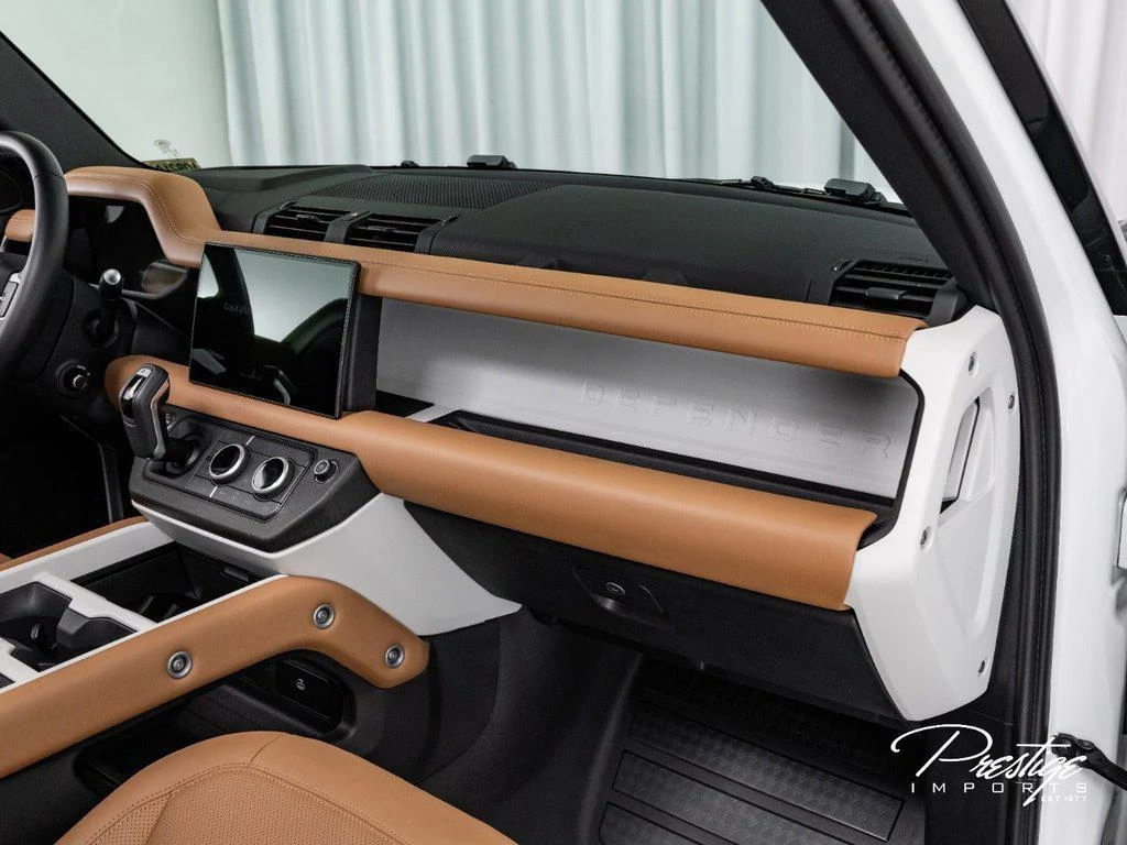 2025 Land Rover Defender 110 P500 X-Dynamic SE, 23/29