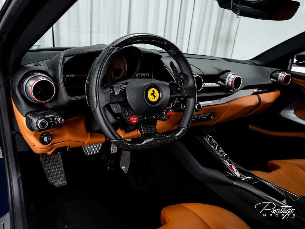 2020 Ferrari 812 Superfast, 17/29