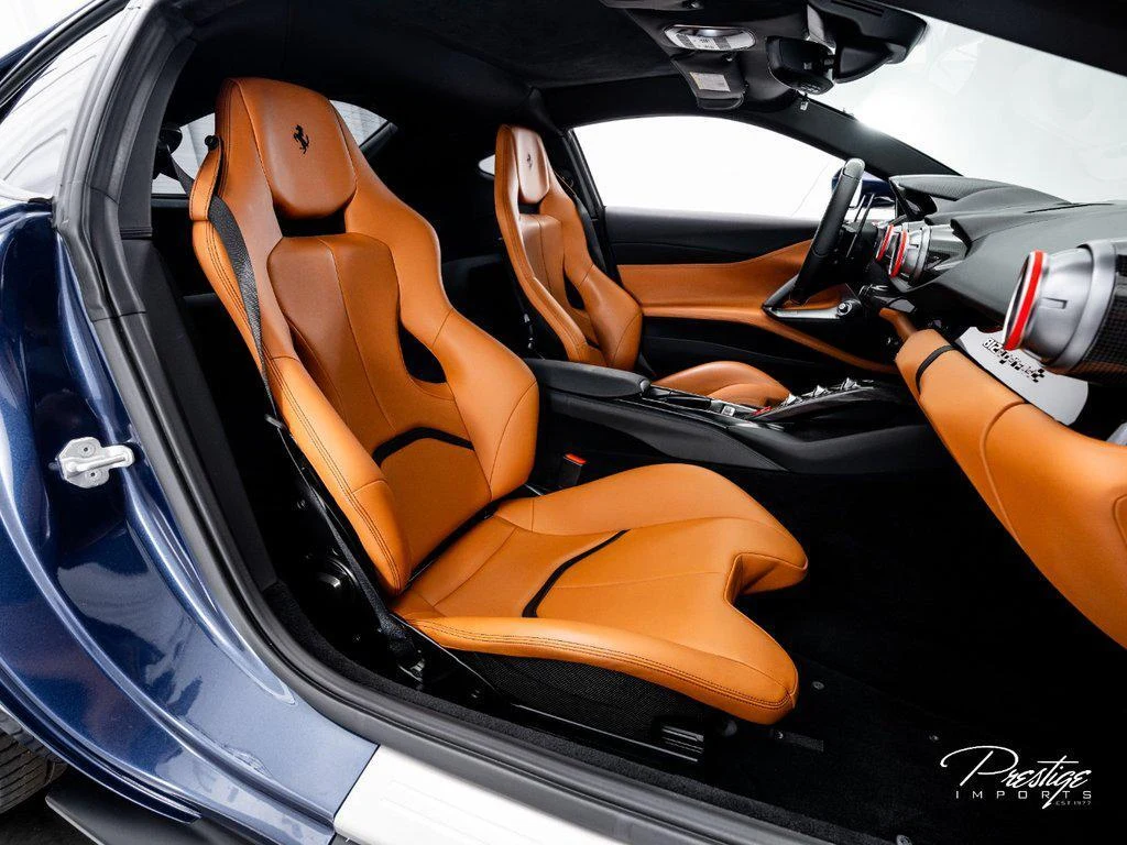 2020 Ferrari 812 Superfast, 22/29