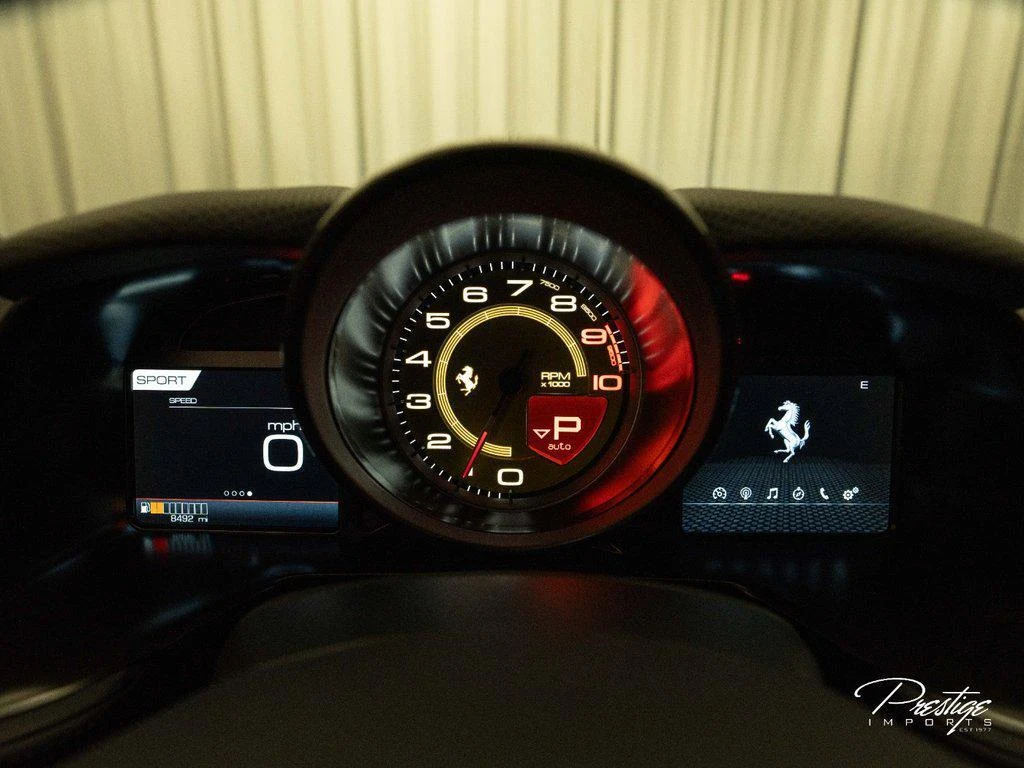 2020 Ferrari 812 Superfast, 27/29