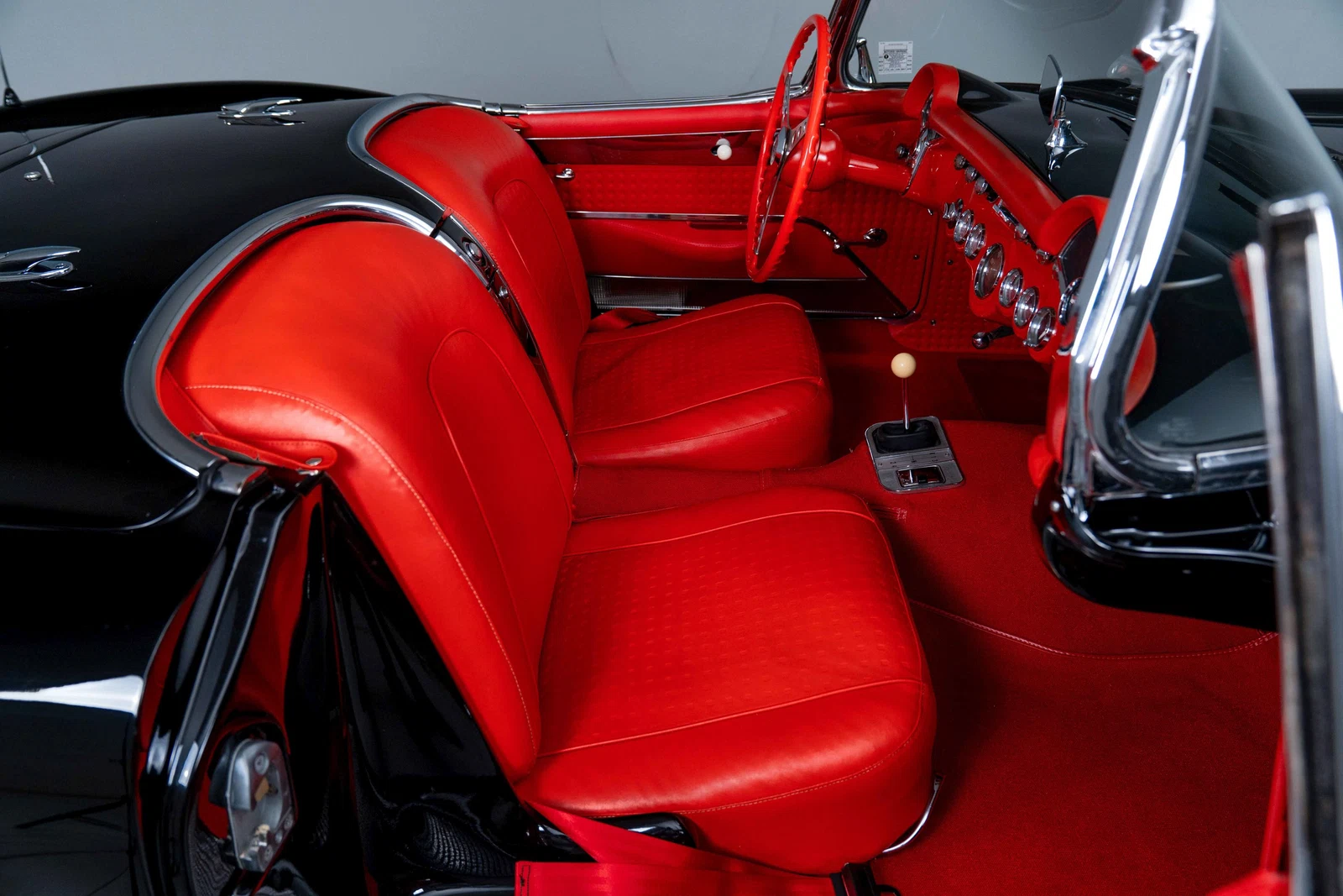 1957 Chevrolet Corvette Fuelie (C1), 26/30