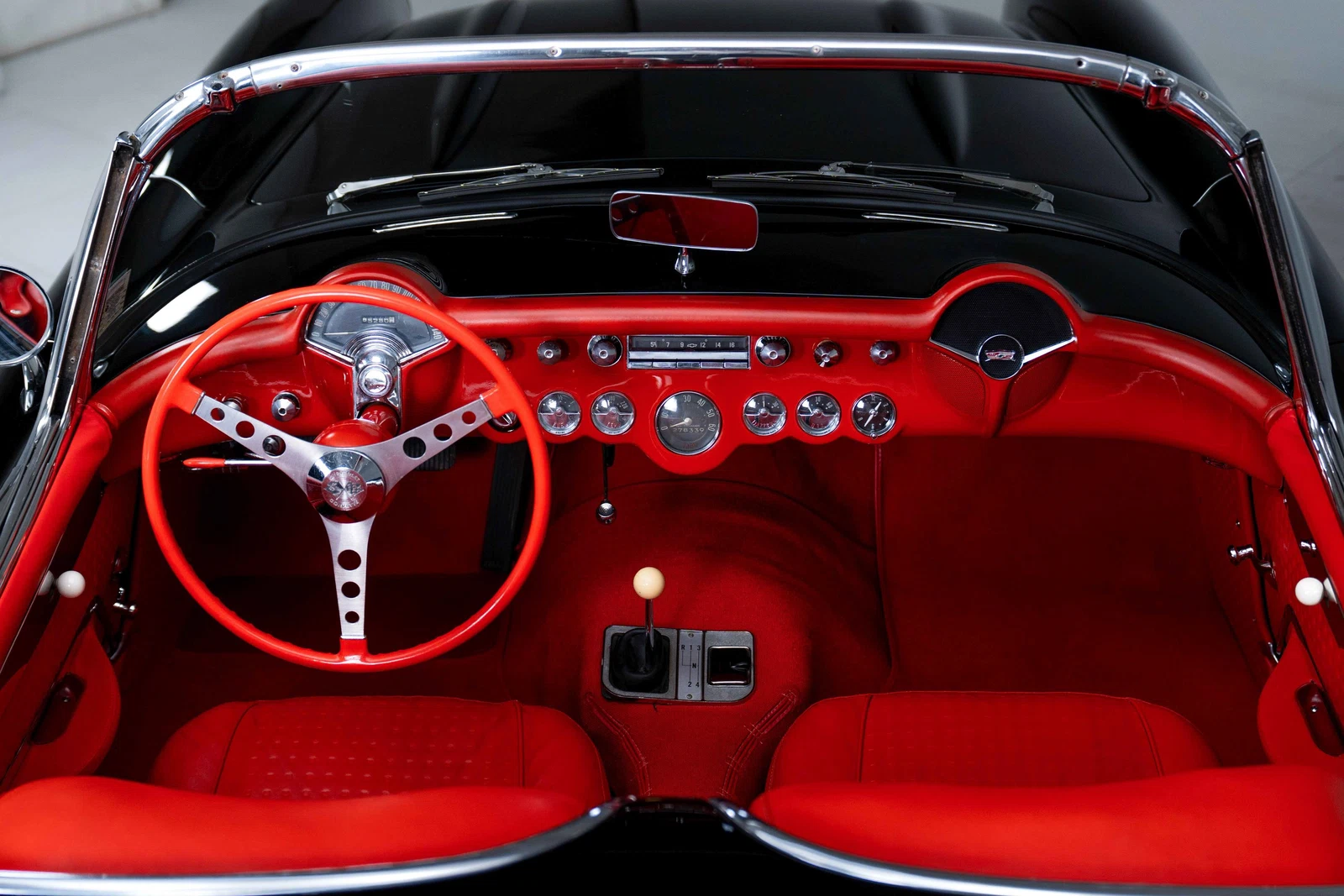 1957 Chevrolet Corvette Fuelie (C1), 28/30