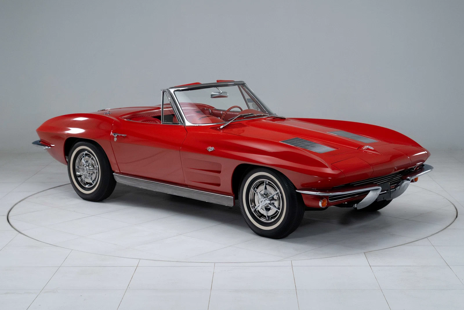 1963 Chevrolet Corvette Convertible (C2), 8/30