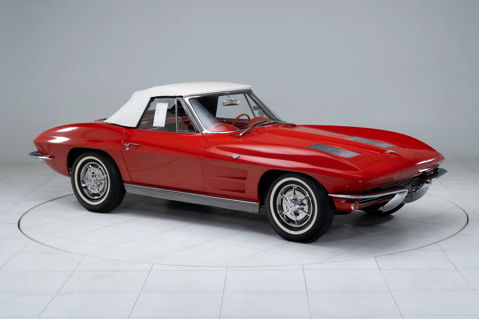 1963 Chevrolet Corvette Convertible (C2), 16/30