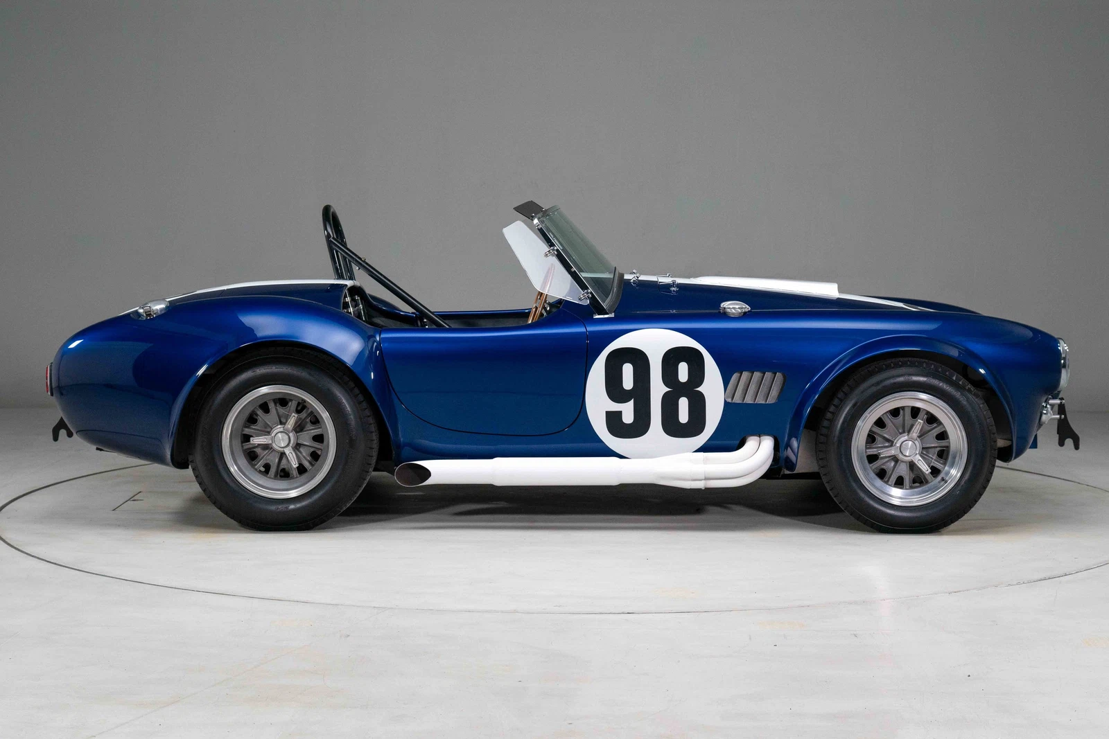 1965 Shelby Cobra 427 Recreation, 2/30