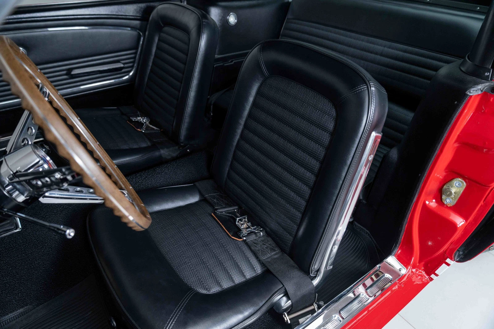 1966 Shelby Mustang GT350 (1st Generation), 21/30