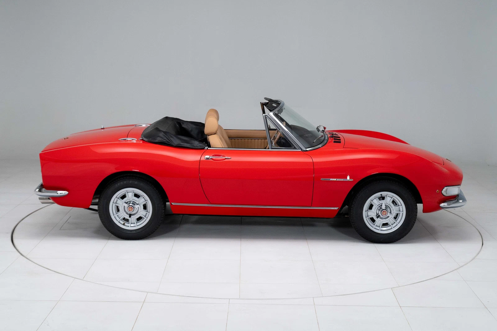 1967 Fiat Dino Spider, 2/30