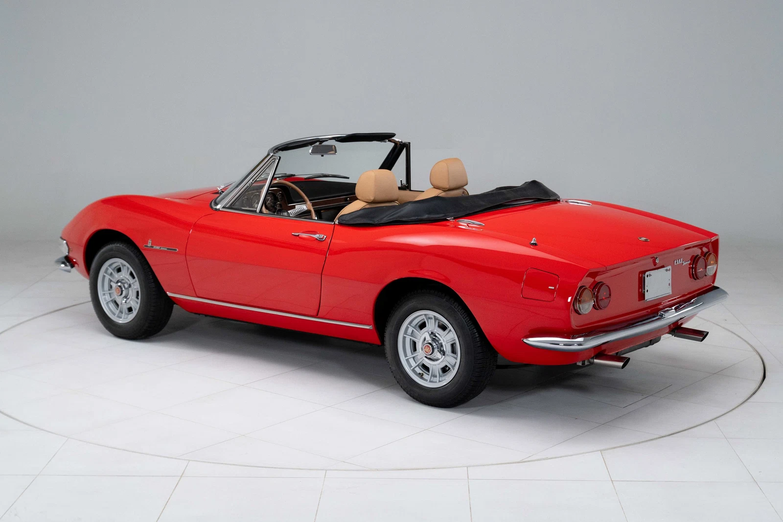 1967 Fiat Dino Spider, 5/30