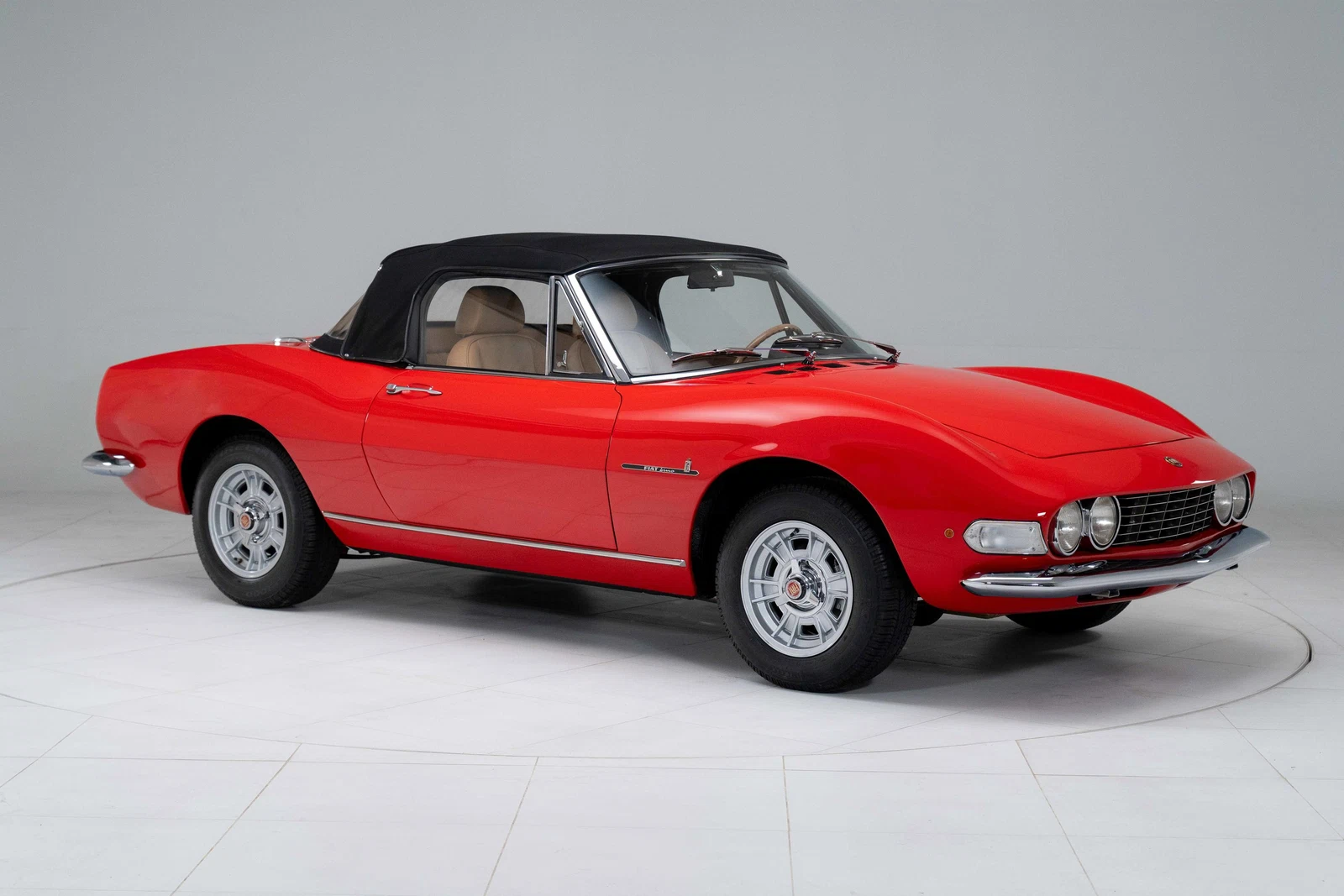 1967 Fiat Dino Spider, 9/30