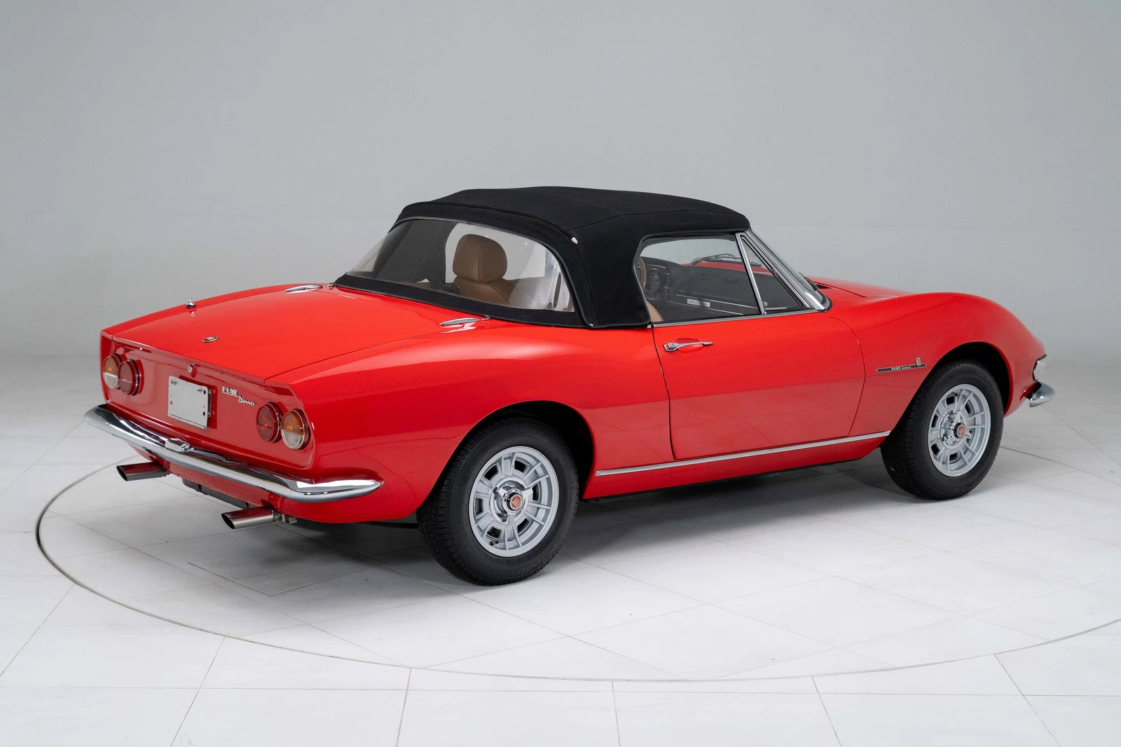 1967 Fiat Dino Spider, 11/30