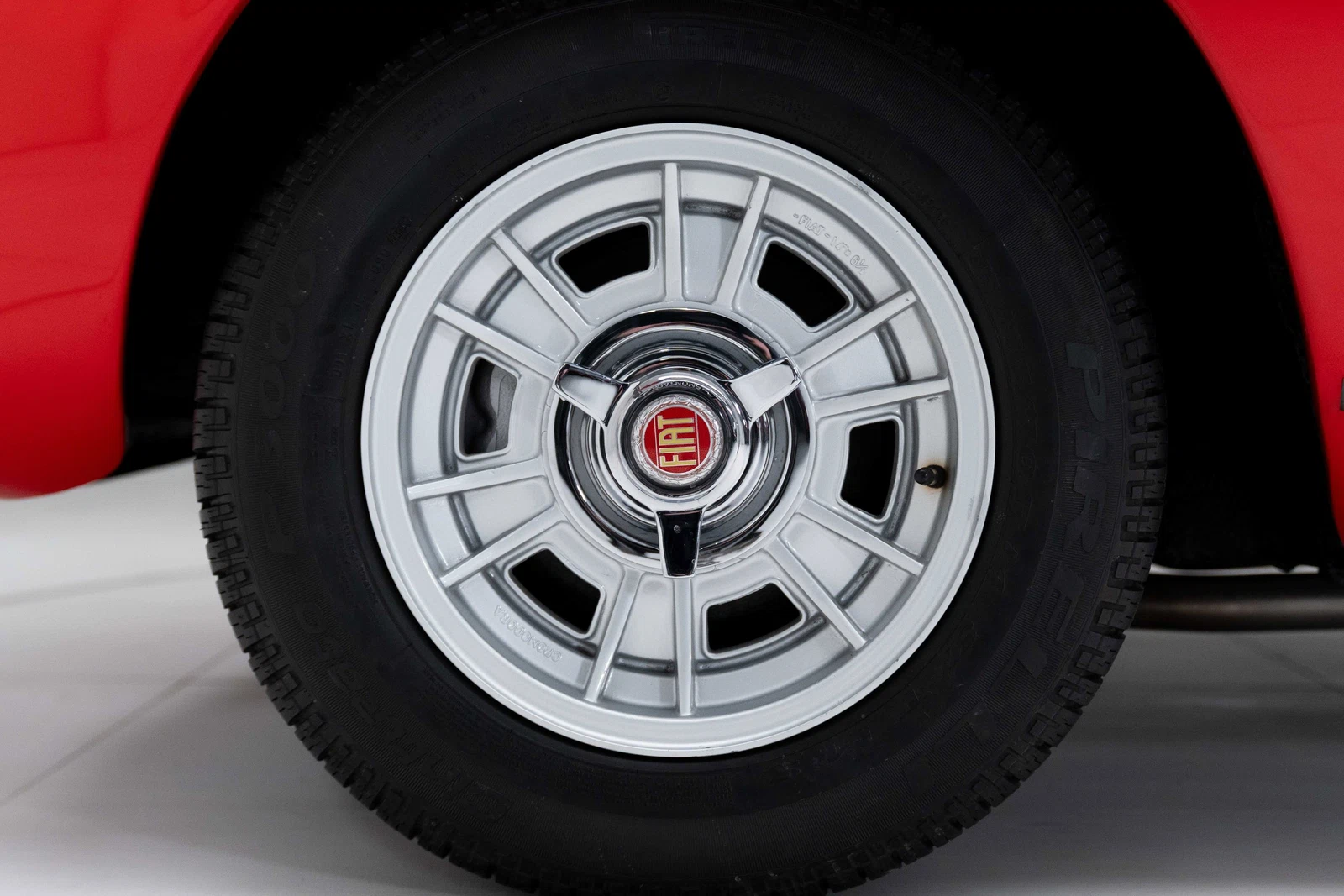 1967 Fiat Dino Spider, 24/30