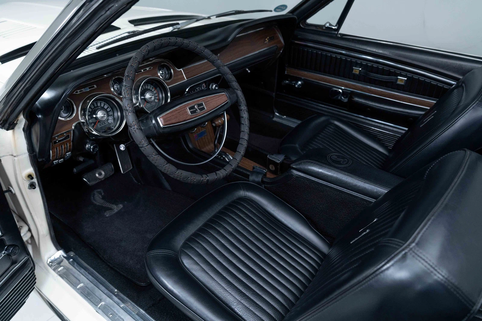 1968 Shelby Mustang GT500KR Convertible (1st Generation), 20/30