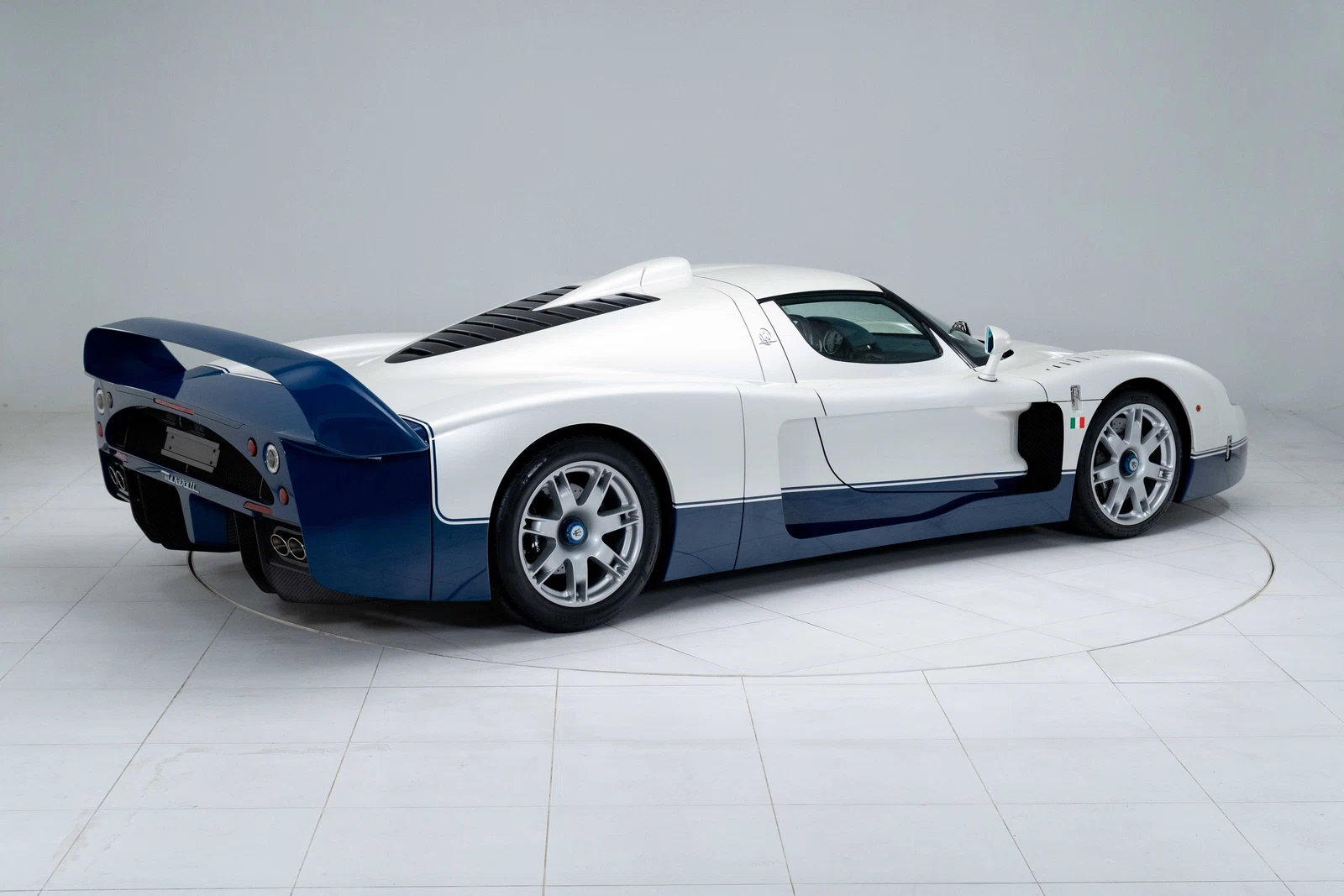 2005 Maserati MC12, 3/30
