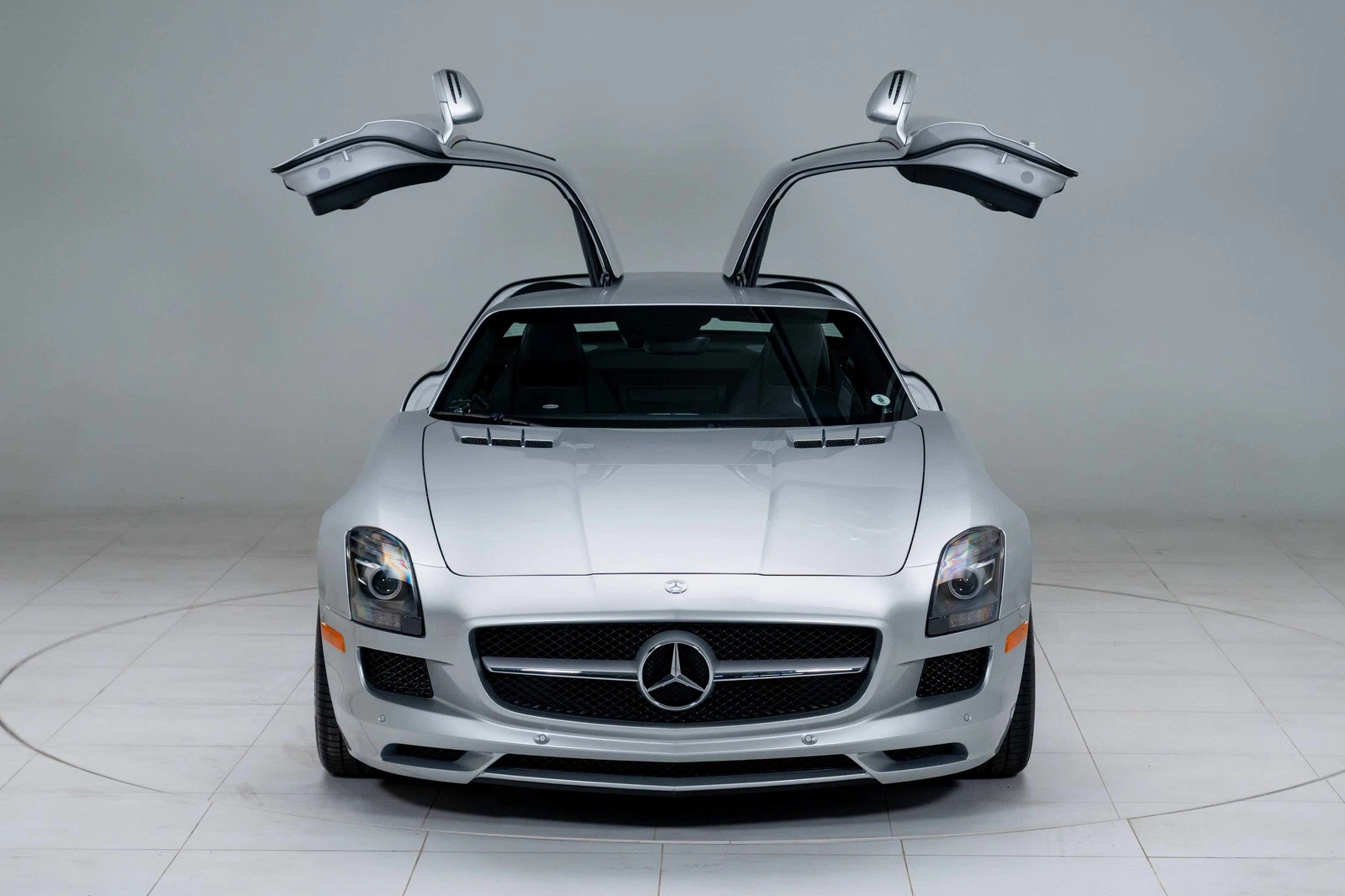 2011 Mercedes-Benz SLS AMG Coupé, 12/30
