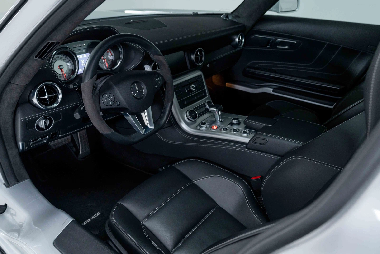 2011 Mercedes-Benz SLS AMG Coupé, 24/30