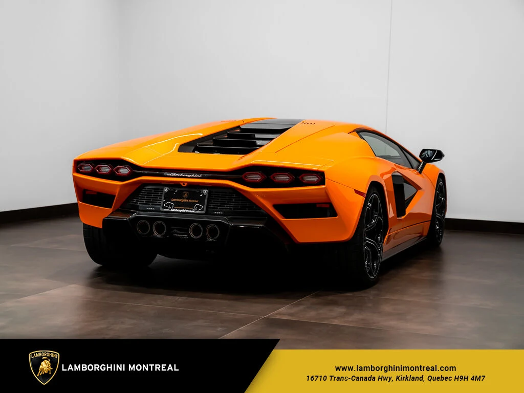 2022 Lamborghini Countach LPI 800-4, 7/28