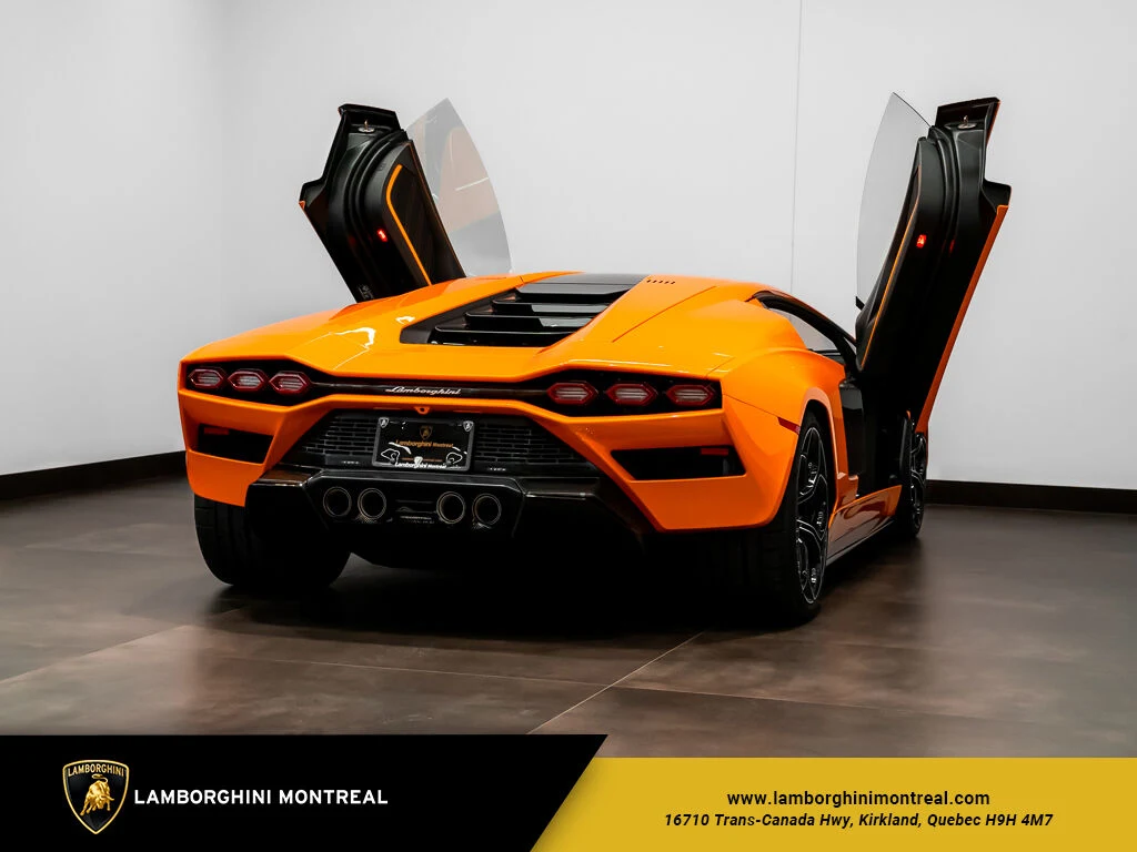 2022 Lamborghini Countach LPI 800-4, 8/28