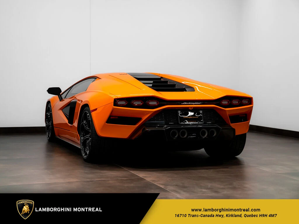 2022 Lamborghini Countach LPI 800-4, 11/28