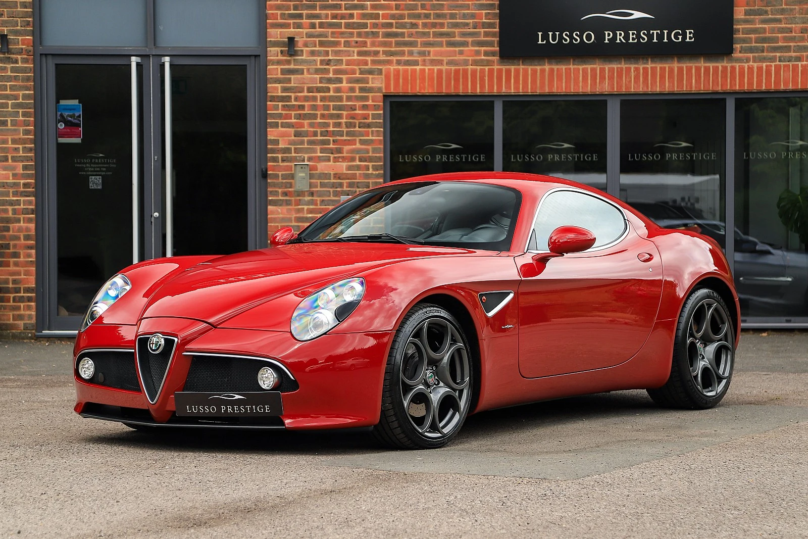 Alfa Romeo 8C Competizione, 8/10