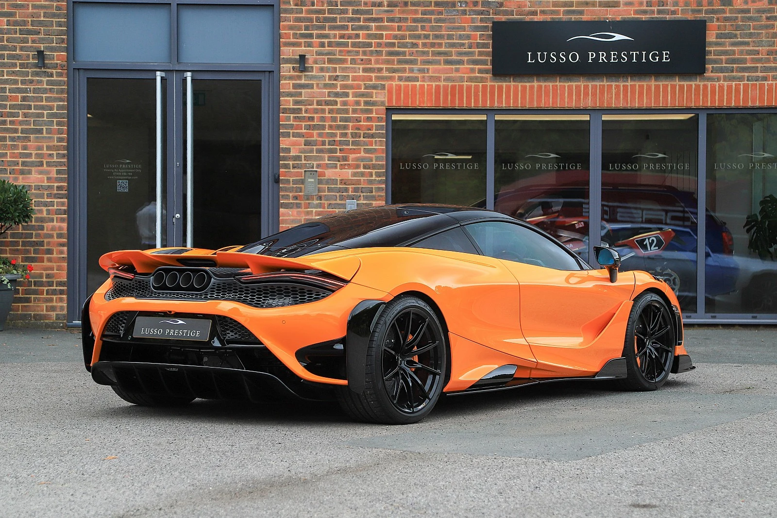 McLaren 765LT, 6/10
