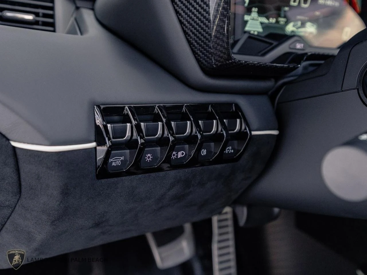 2021 Lamborghini Aventador SVJ Roadster, 27/30