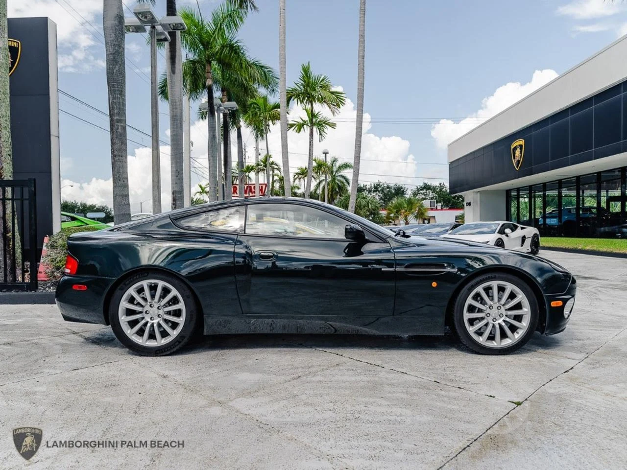 2003 Aston Martin Vanquish, 5/30