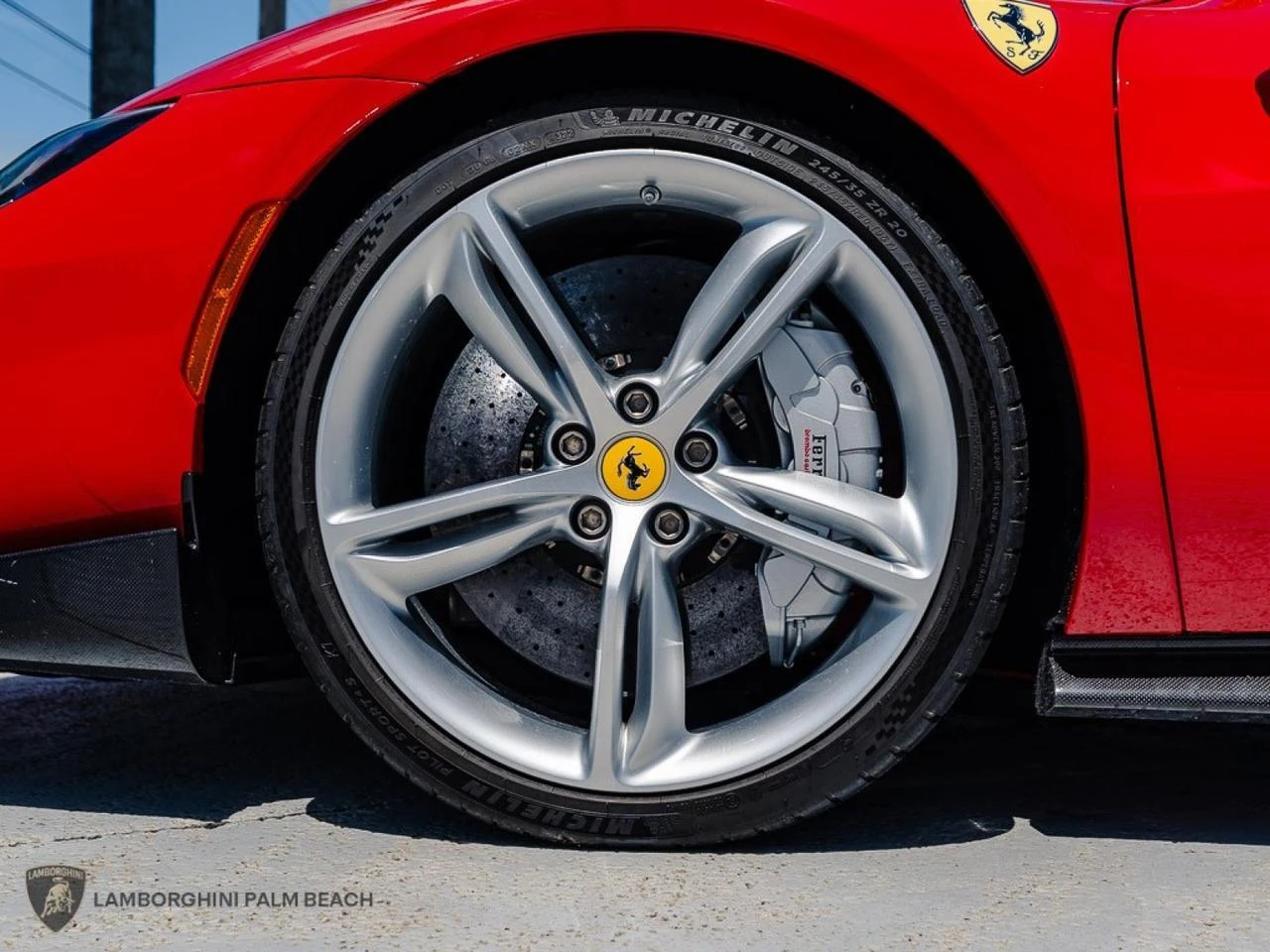 2023 Ferrari 296 GTS, 28/30