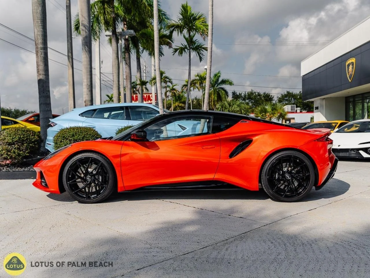 2026 Lotus Emira Turbo SE, 2/30