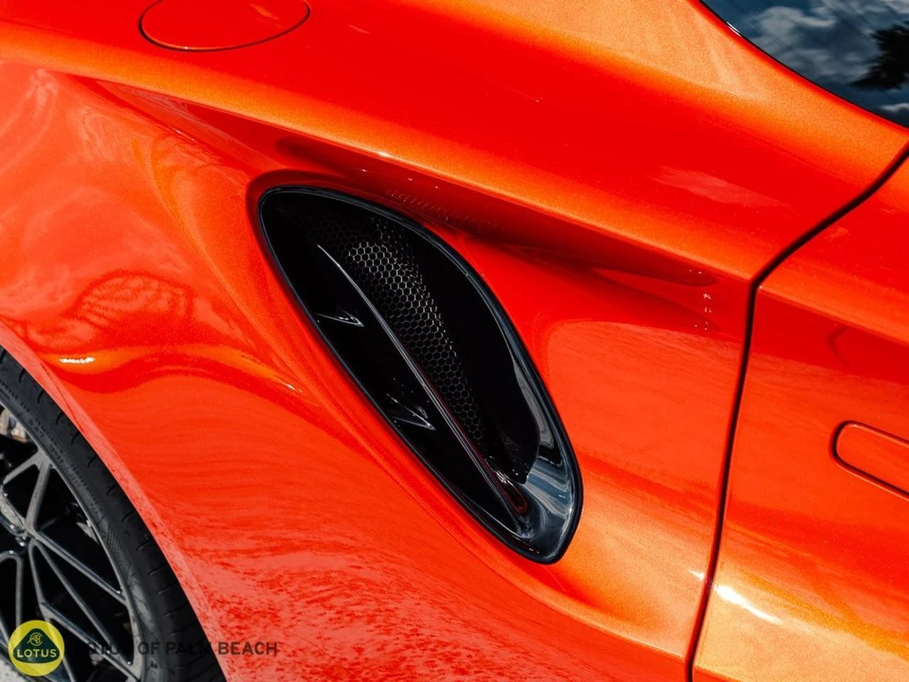 2026 Lotus Emira Turbo SE, 9/30