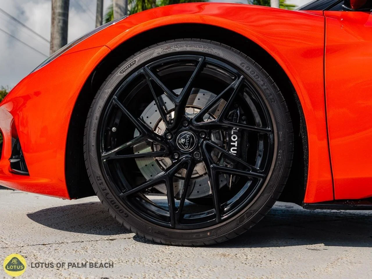 2026 Lotus Emira Turbo SE, 28/30