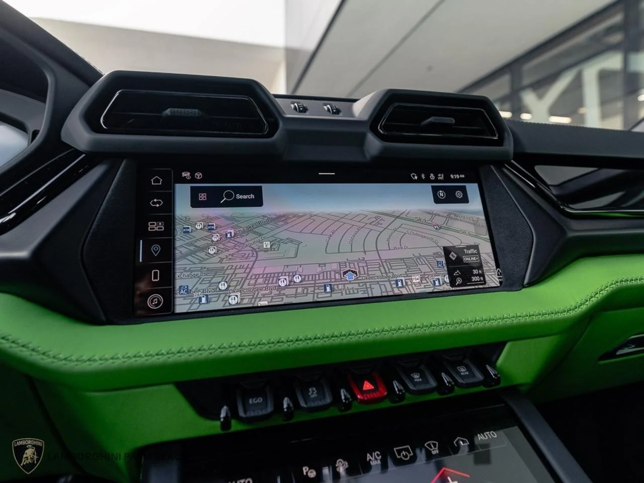 2025 Lamborghini Urus SE, 13/30
