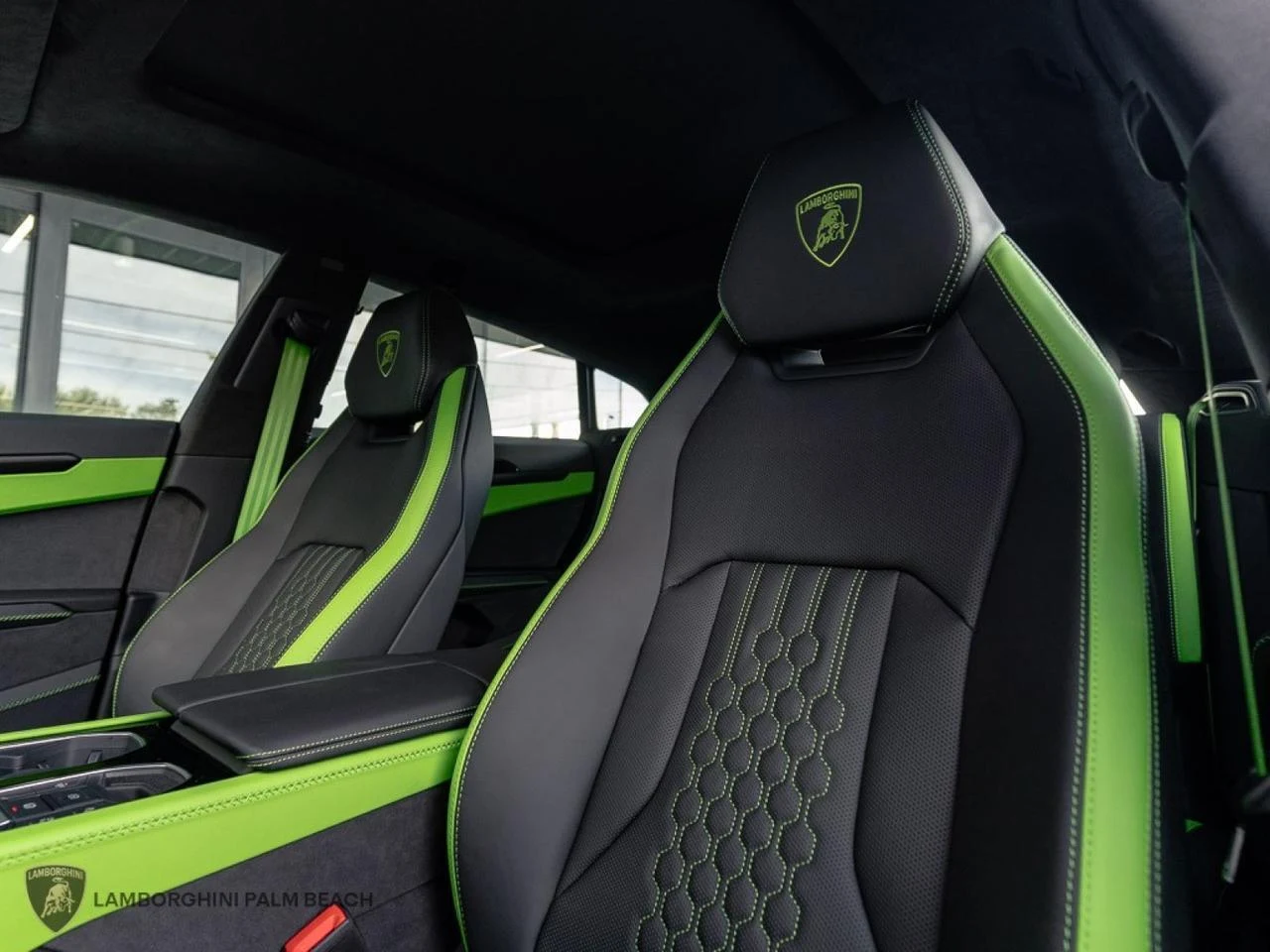 2025 Lamborghini Urus SE, 17/30